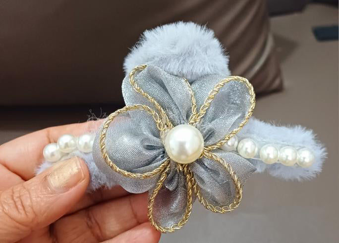 Korean fluffy hair clutch with pearl