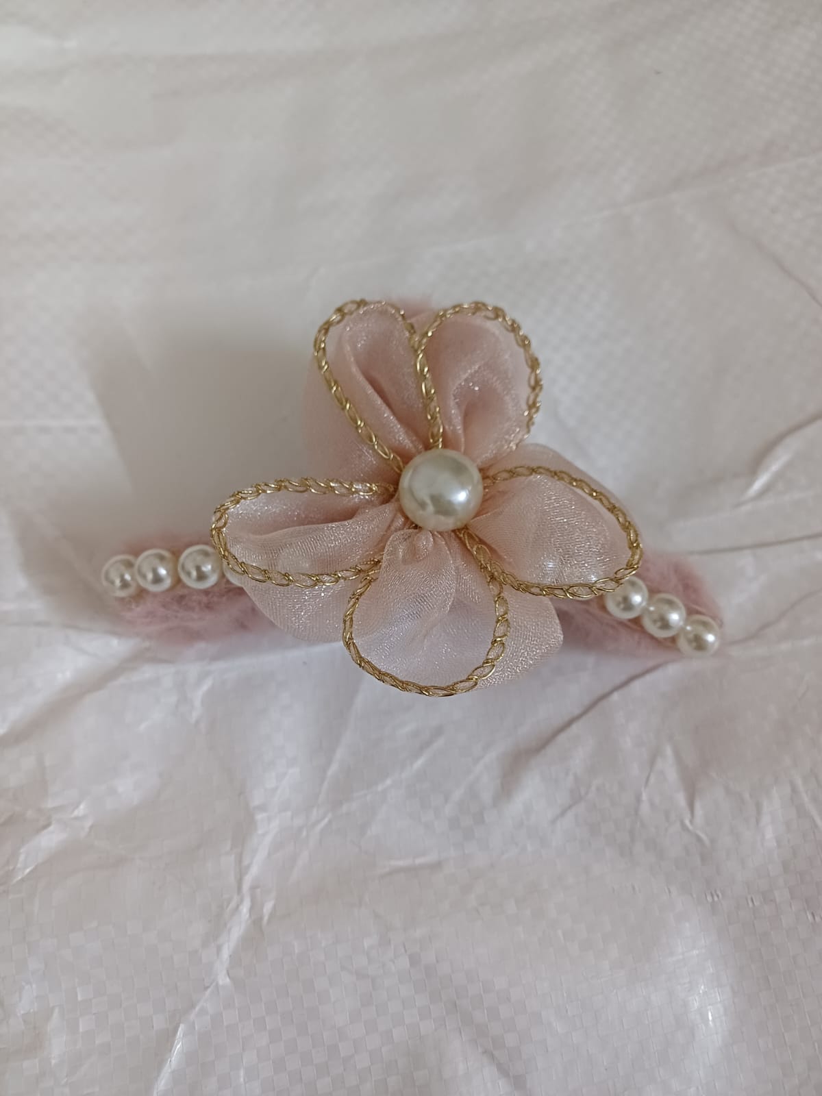 Korean fluffy hair clutch with pearl