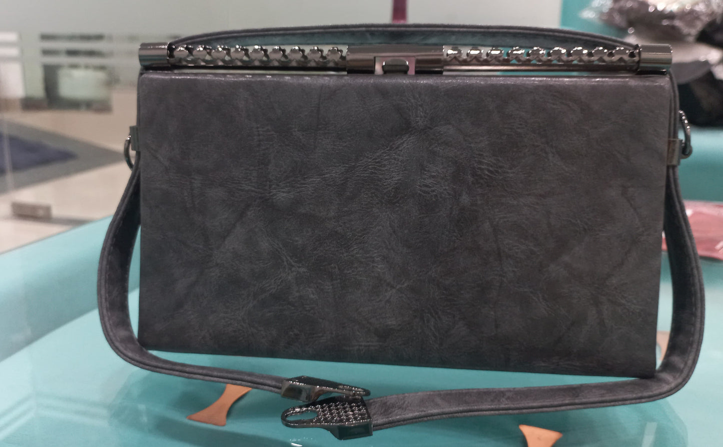Classy And Trendy handbag