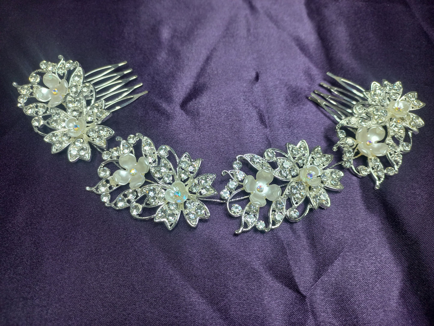Cute hairclip for parties