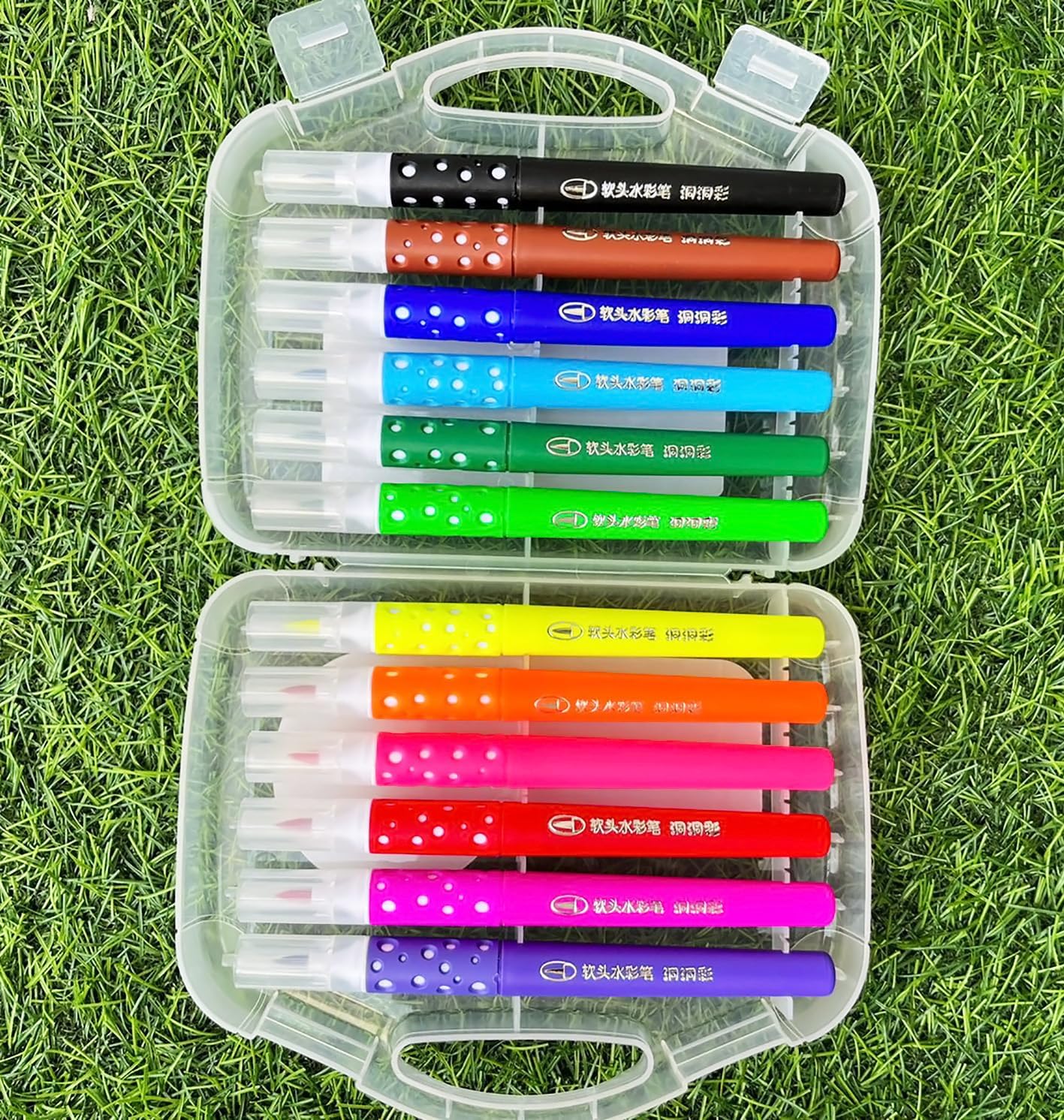 Brush colouring pen