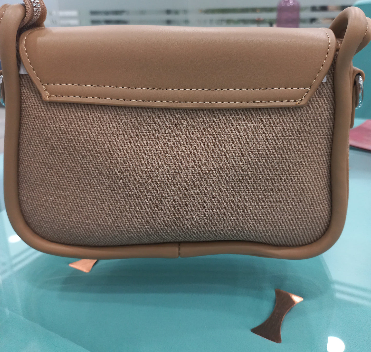 Two tone fawn hand bag