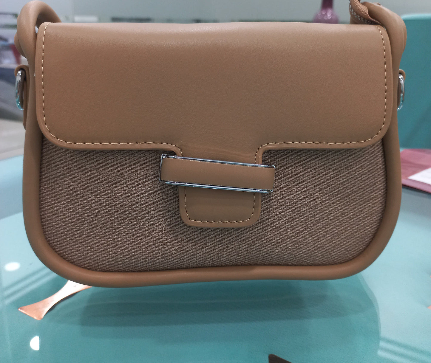 Two tone fawn hand bag