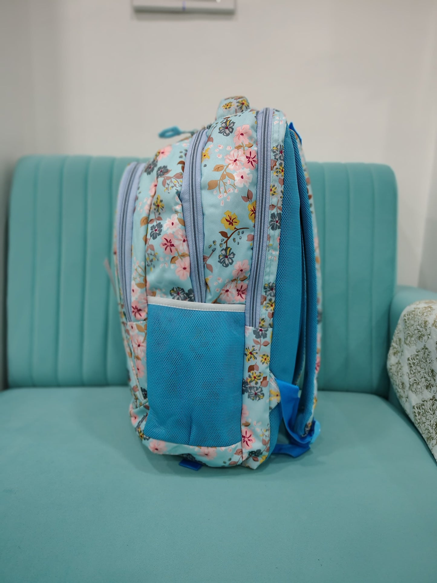 Cute And Trendy Floral Print School bag