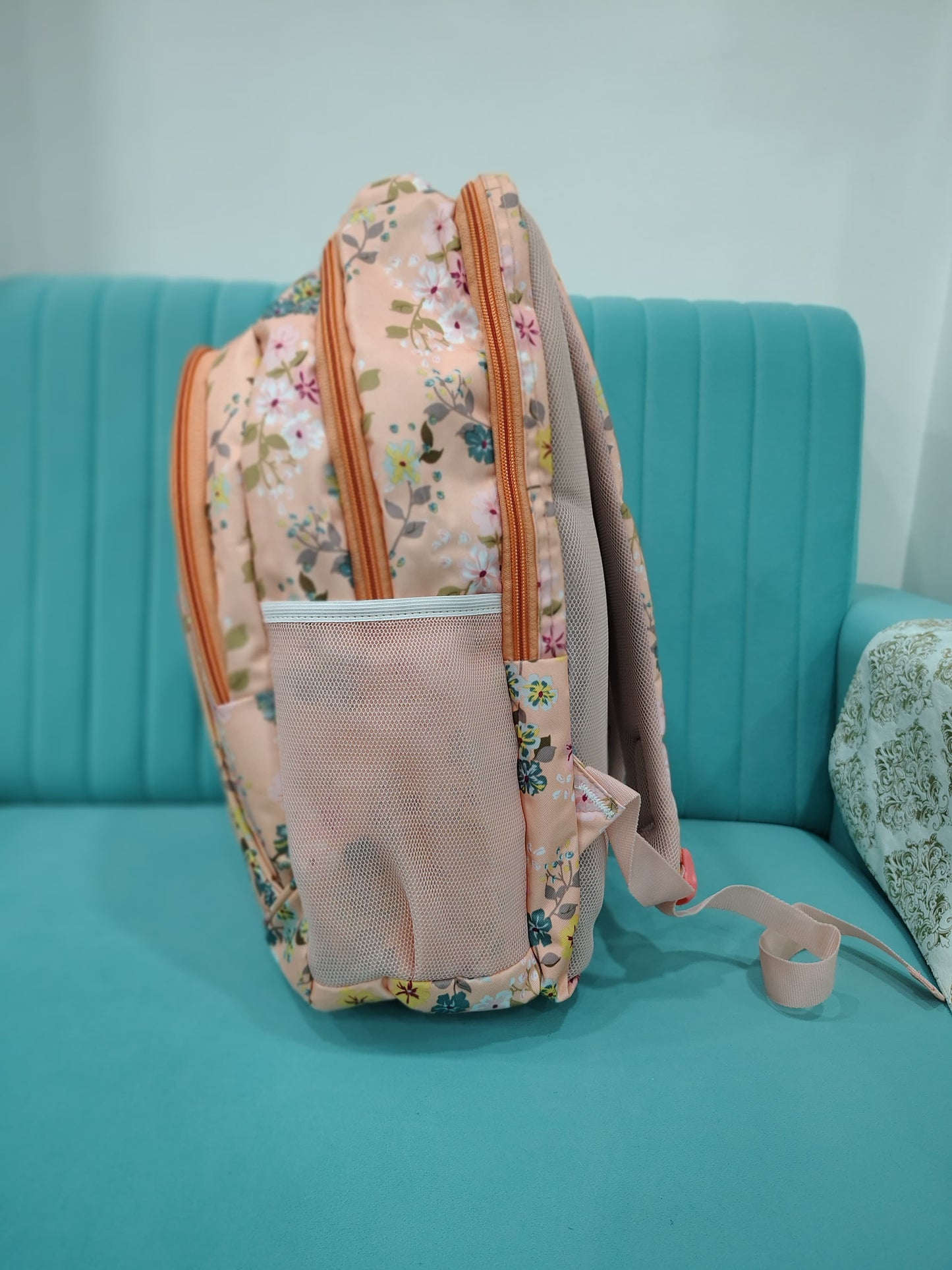 Cute And Trendy Floral Print School bag