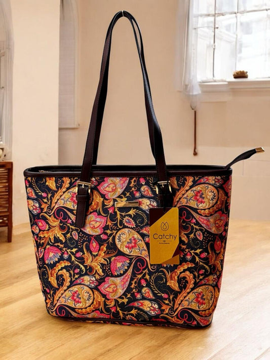 Catchy tote bag Printed fabric design - gold floral paisley